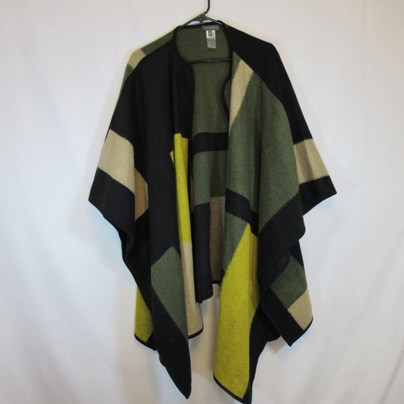 Vince Camuto Sweaters - Vince Camuto Geometric Green Yellow Black Poncho Shawl Scarf Sweater Top…